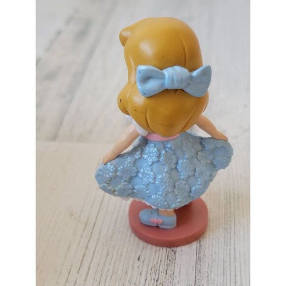 Disney Sleeping Beauty toddler Aurora Princess Pixar toy figure - Picture 4 of 6